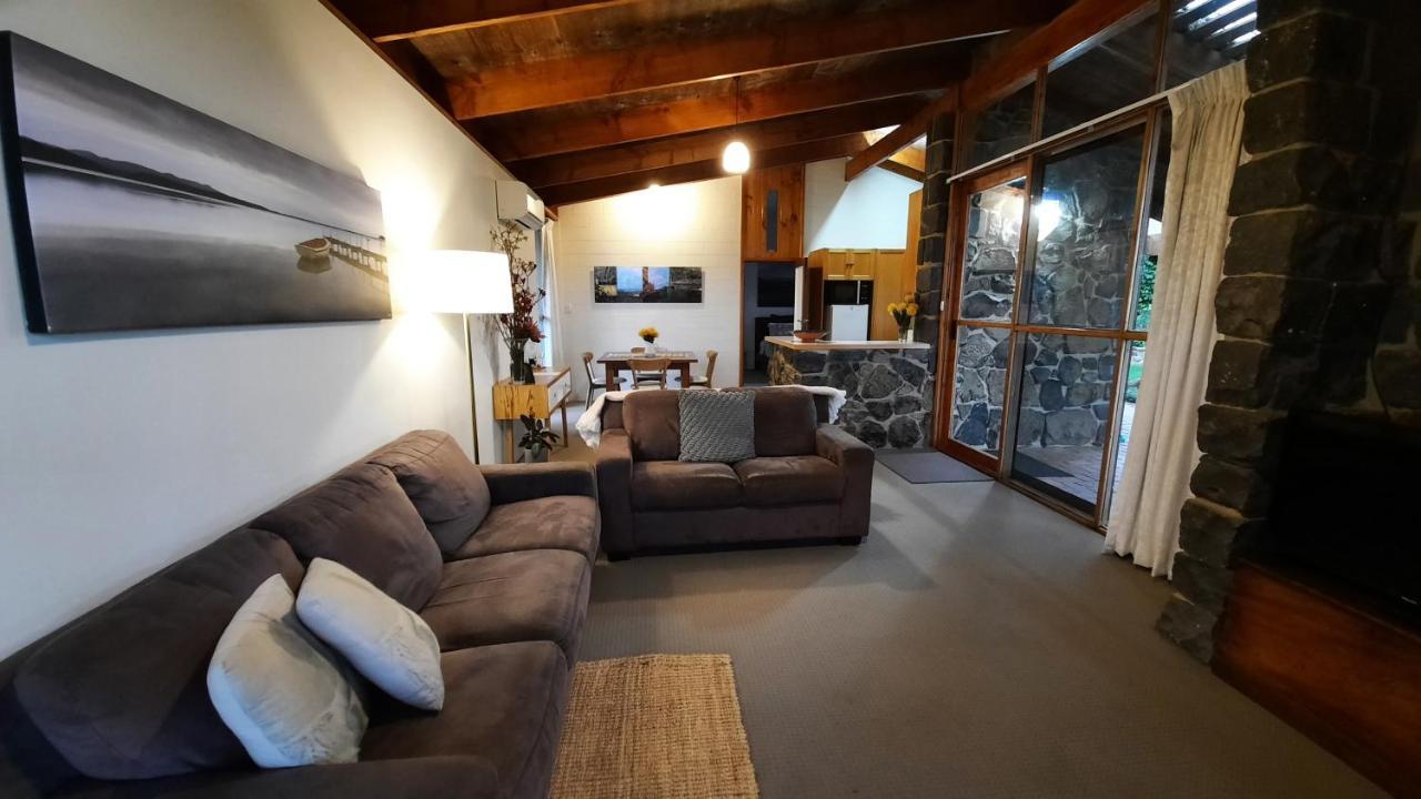 Rockbank Retreat Bed & Breakfast Ryanston Bagian luar foto