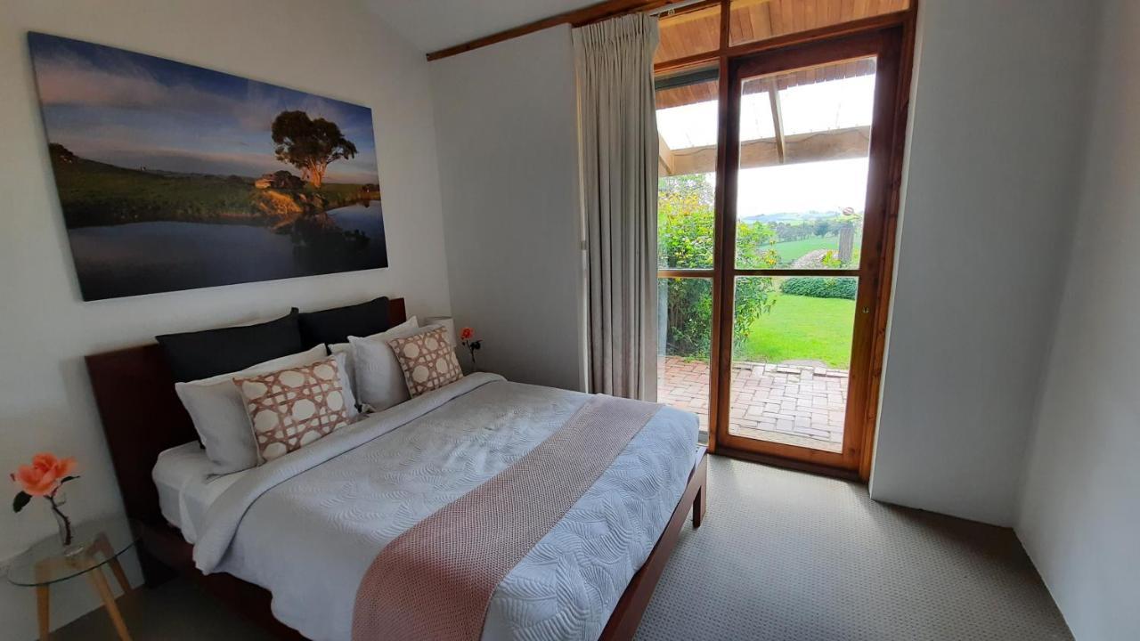 Rockbank Retreat Bed & Breakfast Ryanston Bagian luar foto